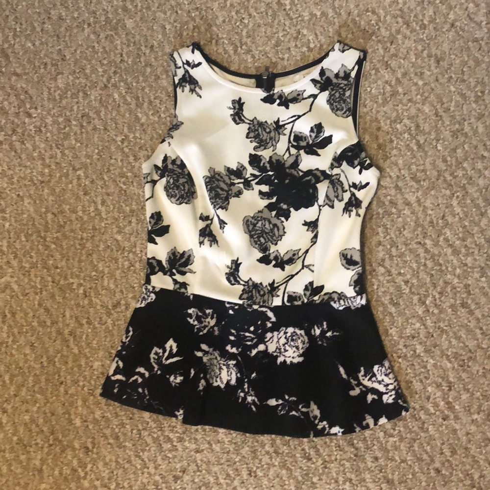 super cute black and white floral peplum top